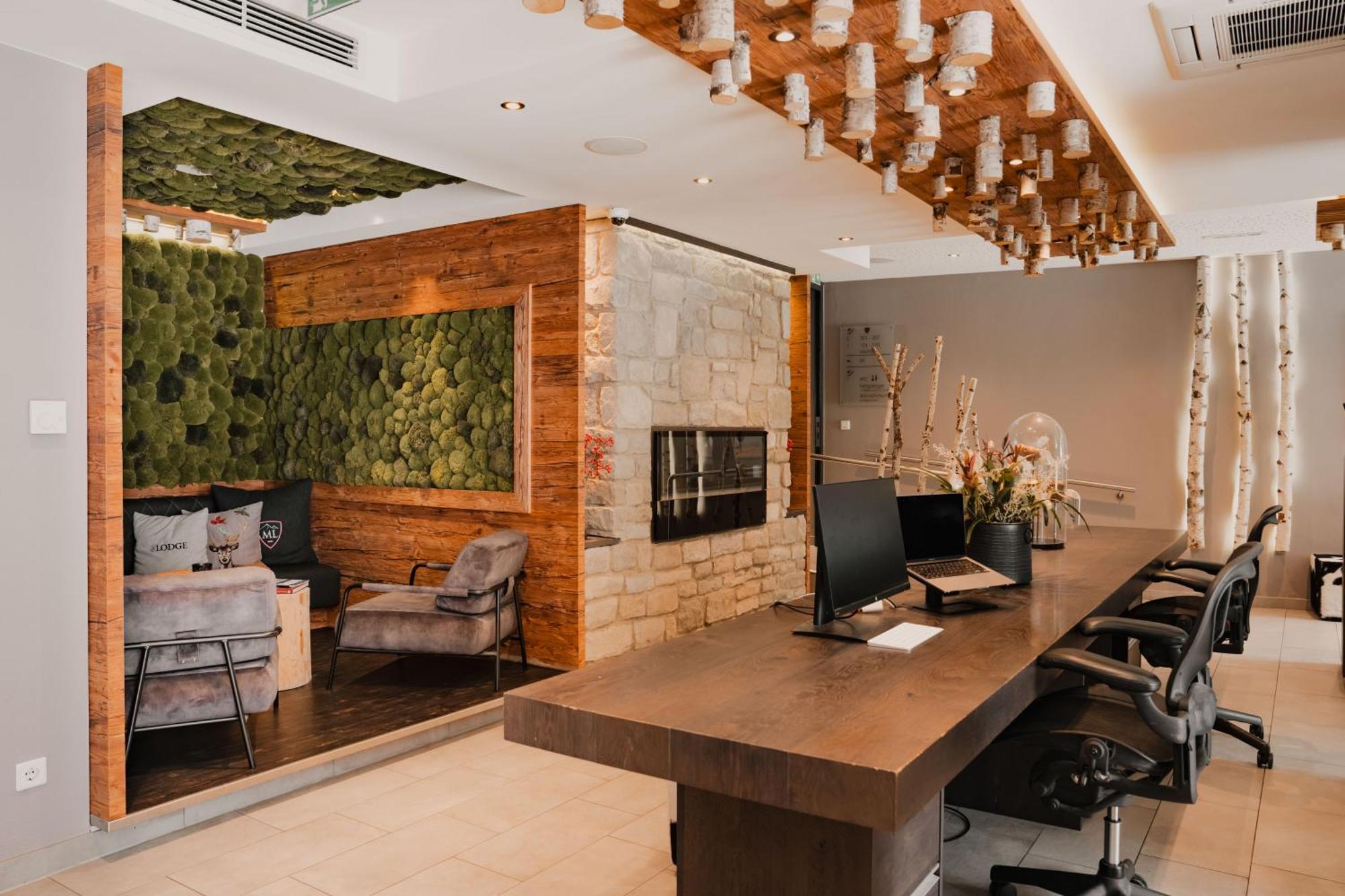 Avenida Mountain Aparthotel